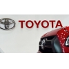 I uru atu a Toyota ki a Tesla ki te whakawhanake hangarau Autopilot ma te whakamahi i nga kamera-utu iti.